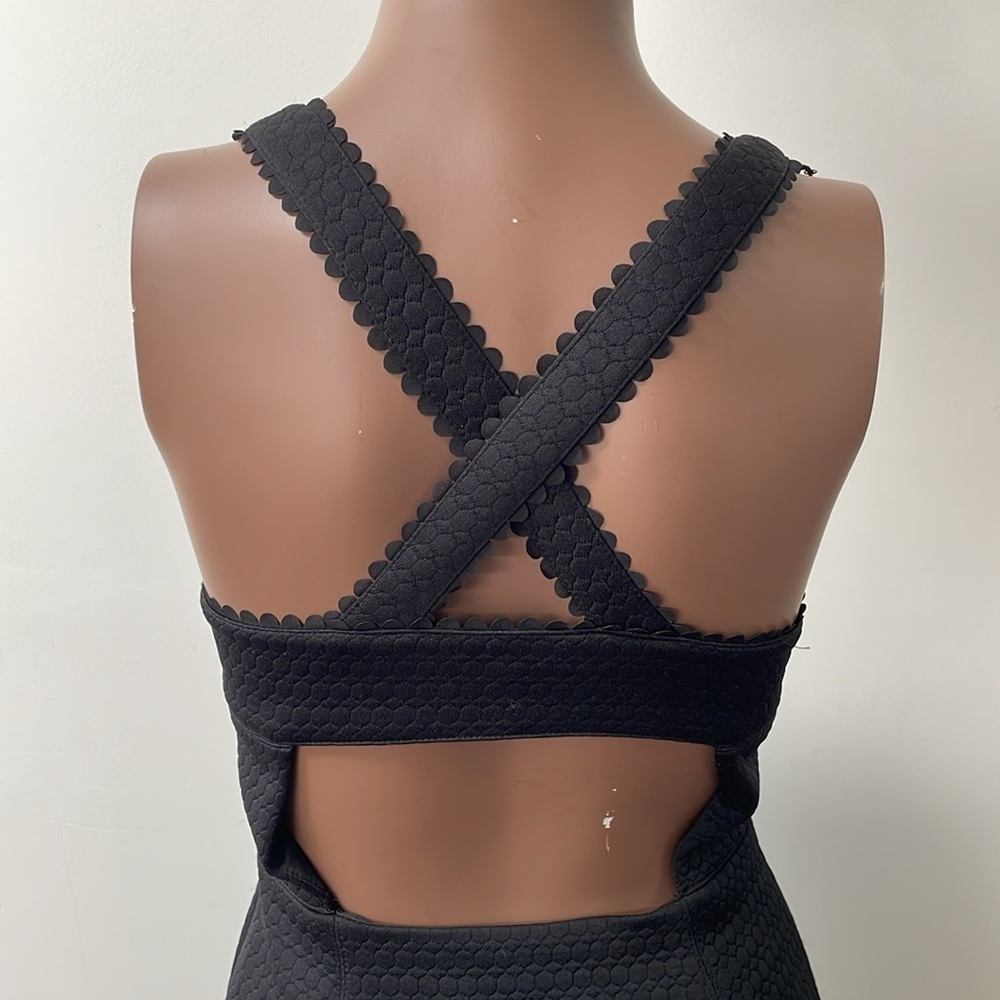 Club Monaco Cutout Mini Dress Taura Scallop Edge Sleeveless Cocktail Black 0 - Picture 6 of 12
